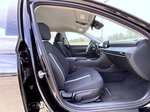 New 2026 Hyundai Sonata SEL AWD/4WD image 16