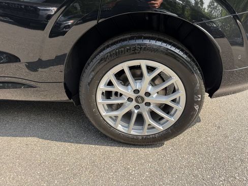 New 2026 Audi Q3 quattro 2.0T AWD/4WD image 9