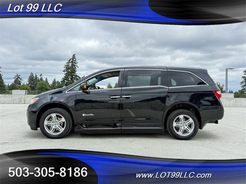 Used 2011 Honda Odyssey Touring image 9