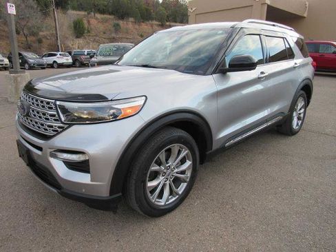 Certified 2022 Ford Explorer Limited image 1