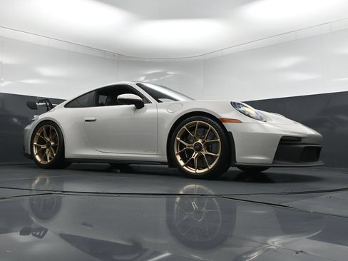 Certified 2022 Porsche 911 GT3 RWD image 29