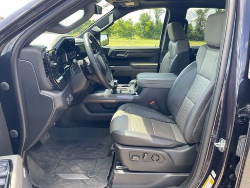 Used 2023 Chevrolet Silverado 1500 ZR2 AWD/4WD image 14