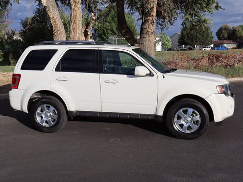 Used 2012 Ford Escape Limited AWD/4WD image 3