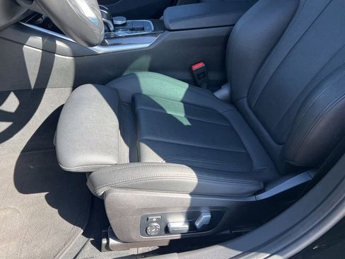 Used 2021 BMW 330e w/ Convenience Package RWD image 26