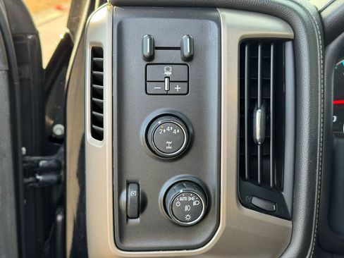 Used 2017 GMC Sierra 3500 Denali w/ Duramax Plus Package image 29