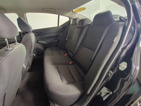 Used 2025 Nissan Altima 2.5 SV FWD image 14