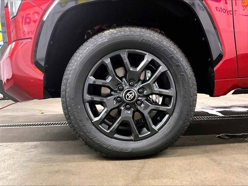 New 2025 Toyota Tundra Platinum image 8