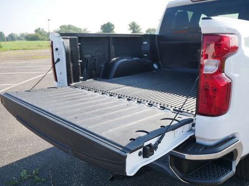 Used 2021 Chevrolet Silverado 1500 LT image 18