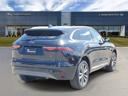 New 2026 Jaguar F-PACE R-Dynamic S image 3