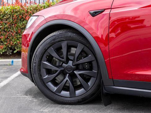 Used 2023 Tesla Model X AWD/4WD image 7