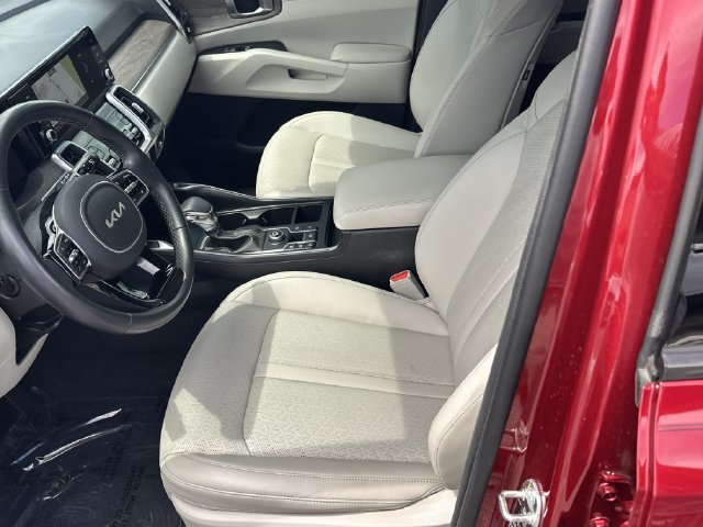 Used 2023 Kia Sorento EX w/ Panoramic Sunroof Package FWD image 15