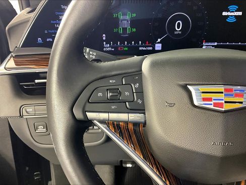 Used 2024 Cadillac Escalade Luxury RWD image 22