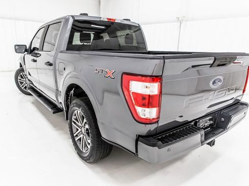 Used 2022 Ford F150 XL w/ STX Appearance Package RWD image 5