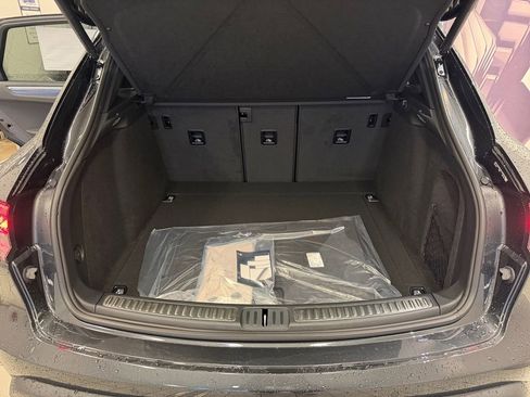 New 2026 Porsche Macan S image 16