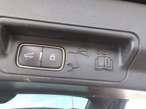 Used 2020 Ford Explorer Limited w/ Class III Trailer Tow Package image 40