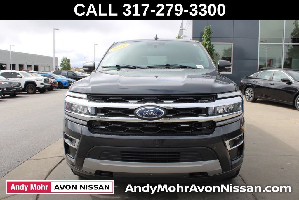 Used 2022 Ford Expedition Limited AWD/4WD image 2