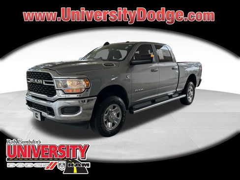 Used 2022 RAM 2500 Big Horn image 1