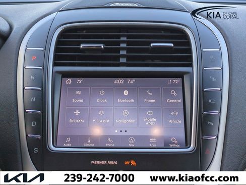 Used 2020 Lincoln Nautilus Reserve w/ Equipment Group 201A image 18