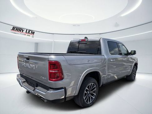 Used 2025 RAM 1500 Limited AWD/4WD image 3