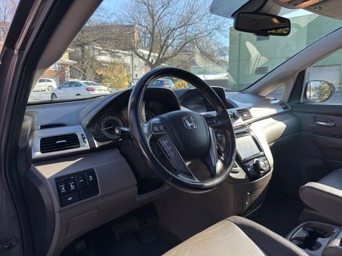 Used 2016 Honda Odyssey EX-L image 12