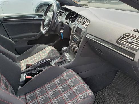 Used 2015 Volkswagen GTI S FWD image 17