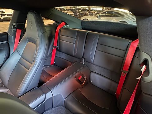 Certified 2025 Porsche 911 Carrera RWD image 30