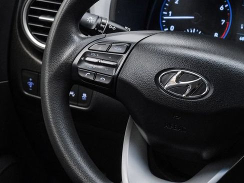 Used 2021 Hyundai Kona SE FWD image 18