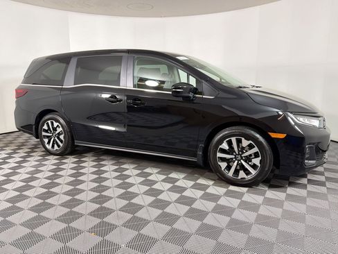 New 2026 Honda Odyssey EX-L image 6