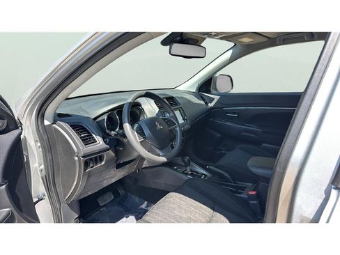 Used 2024 Mitsubishi Outlander Sport ES AWD/4WD image 9