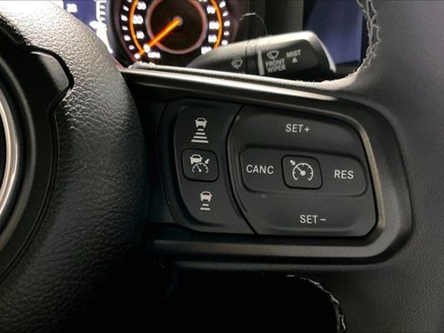 Used 2025 Jeep Gladiator Rubicon AWD/4WD image 19