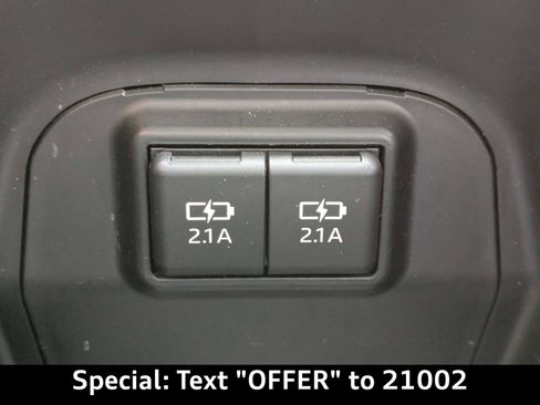 Used 2019 Toyota RAV4 XLE Premium FWD image 28