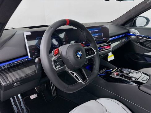 New 2026 BMW M5 w/ Executive Package image 9