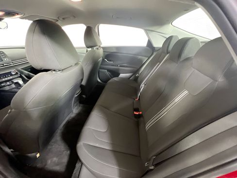 Used 2023 Hyundai Elantra SEL image 22