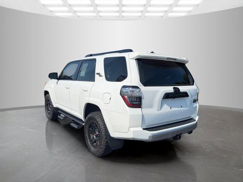 Used 2024 Toyota 4Runner TRD Off-Road Premium w/ Moonroof Package AWD/4WD image 4