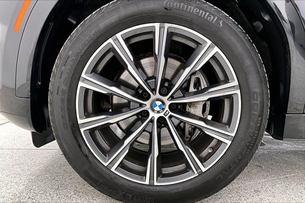 Used 2024 BMW X6 xDrive40i w/ Parking Assistance Package AWD/4WD image 11