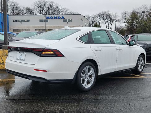 Certified 2023 Honda Accord LX image 6