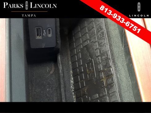 Used 2021 Lincoln Navigator Reserve w/ Luxury Package AWD/4WD image 25