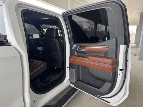 Used 2022 GMC Sierra 1500 Denali Ultimate image 25