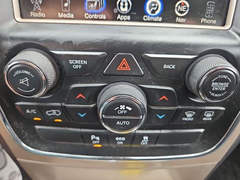 Used 2014 Jeep Grand Cherokee Laredo w/ Security & Convenience Group AWD/4WD image 28