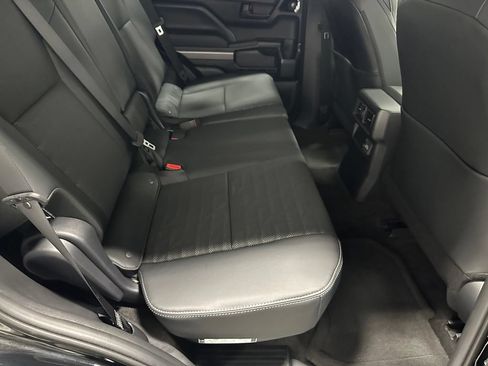 Used 2025 Toyota 4Runner TRD Off-Road Premium AWD/4WD image 54
