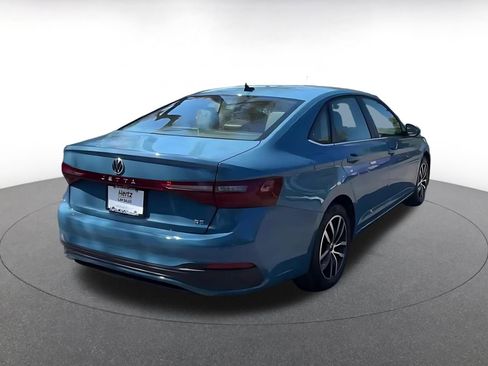 Used 2025 Volkswagen Jetta SE FWD image 14