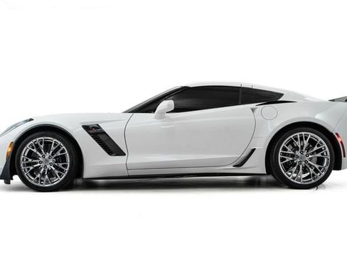 Used 2016 Chevrolet Corvette Z06 w/ 2LZ Preferred Equipment Group image 9