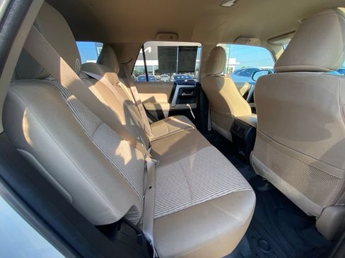 Used 2022 Toyota 4Runner SR5 AWD/4WD image 24
