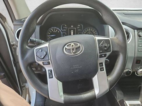 Used 2019 Toyota Tundra SR5 w/ SR5 Upgrade Package AWD/4WD image 11