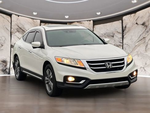 Used 2015 Honda Crosstour EX-L image 3