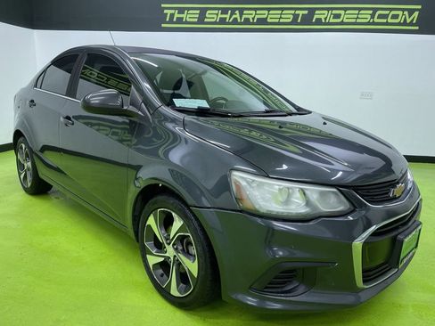 Used 2017 Chevrolet Sonic Premier image 2