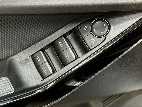 New 2026 Chevrolet Equinox RS image 18