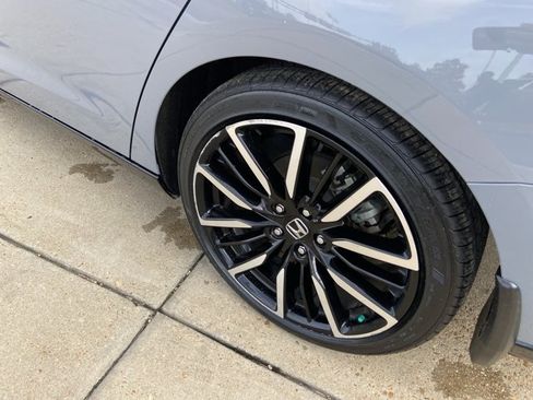 Used 2023 Honda Accord Touring image 30