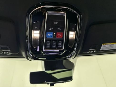 Used 2023 Jeep Grand Cherokee Overland w/ Luxury Tech Group IV image 24