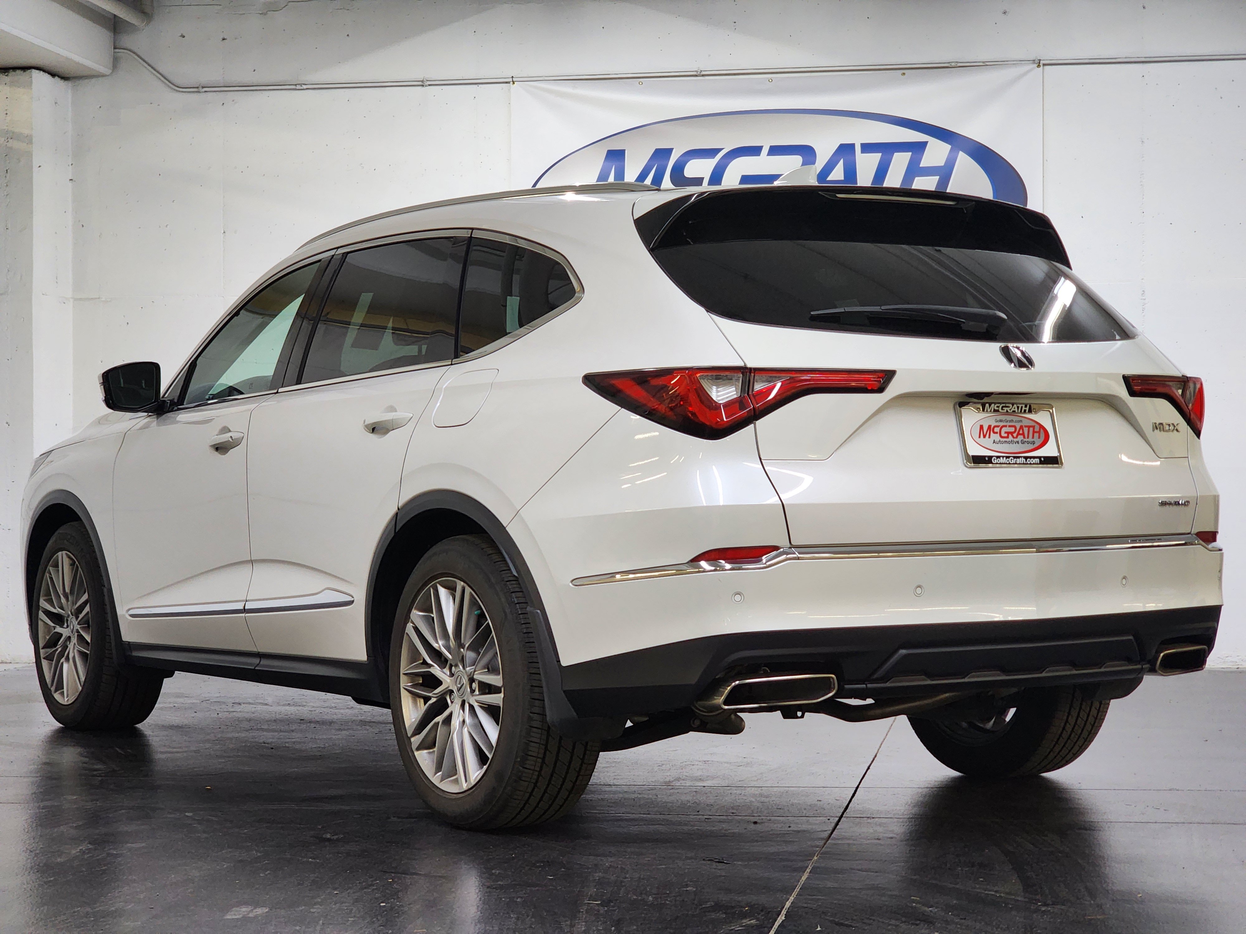 Used 2023 Acura MDX w/ Advance Package AWD/4WD image 9